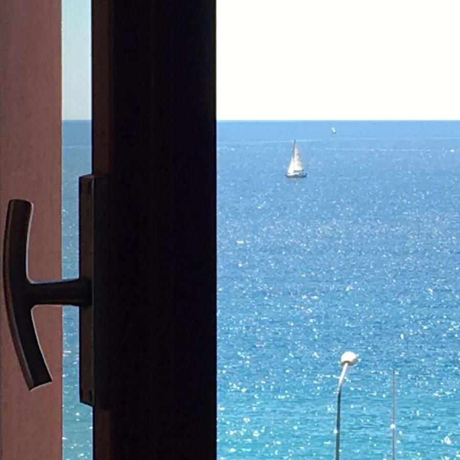 Appartamento Fronte Mare, Vista Mozzafiato Varazze Ngoại thất bức ảnh